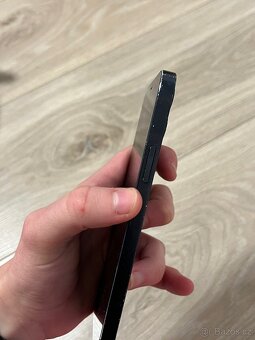 IPhone 12 Černý - 12