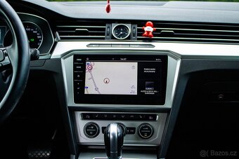 Volkswagen Passat Variant 2.0 TDI 190k 2018 TOP STAV - 12
