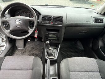 VW Golf 1,6 FSI Variant, jen 69000 KM - 12
