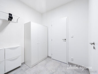 Pronájem bytu 2+kk, Za Černým mostem, Kyje, 22000 Kč/měs, 42 - 12