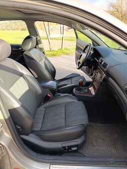 Škoda Superb I. 2.8 V6 - 12