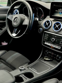 Mercedes-Benz 2017 CLA Shooting Brake - 12