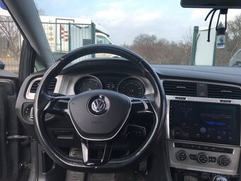 Volkswagen Golf 1.6 TDI 77 KW,2MAJ.SERV.ČR... - 12