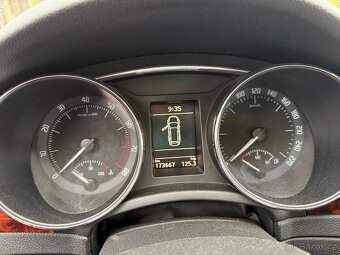 Superb kombi 2.0tsi 147kw DSG Automat Xenony Alcantara - 12