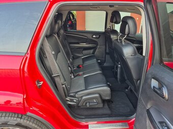Fiat Freemont 2.0 Multijet Cross 125kW - 12