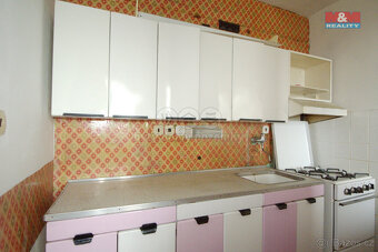 Prodej bytu 3+1, 70 m², Praha, ul. Lovosická - 12