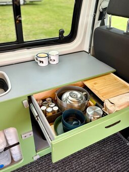 Volkswagen Transporter T6 Campervan - 12