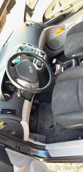 Kia Ceed 1,6 l - 12