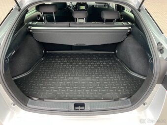 Toyota PRIUS 1.8i Hybrid Led kamera model 2021 - 21%DPH - 12