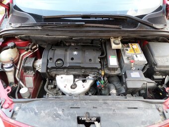 Peugeot 307 1.6i 16V - 12