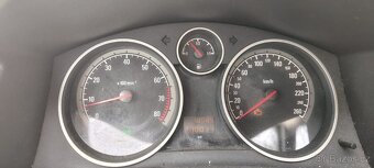 Opel Astra H - Caravan, r. výroby 2007, Benzin + LPG - 12