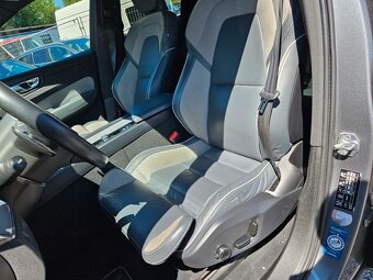 Volvo XC60 R-Design AWD Mild-Hybrid rok 02/2020 - 12
