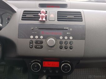 Suzuki Swift - 12