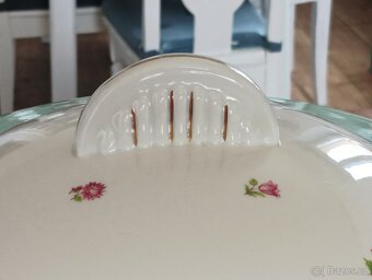 VELKÁ PORCELÁNOVÁ TERINA HÁZENKA FRANCIE - 12