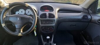 Peugeot 206sw 1.4HDI tažné zařízení,klimatizace - 12