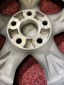 5x114,3 R17 originál disky Toyota - senzory - 12