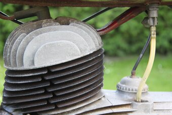 ČZ 175/470 sport r.v. 1968 původní lak, linky, kryt řetězu - 12