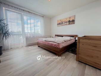 Prodej rodinný dům, 6+1, zahradní domek, pozemek  746 m2 - D - 12