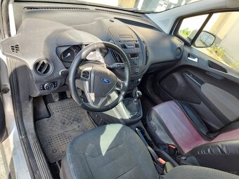 Ford Tourneo Courier - 12