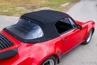 Porsche 911 SC - 12