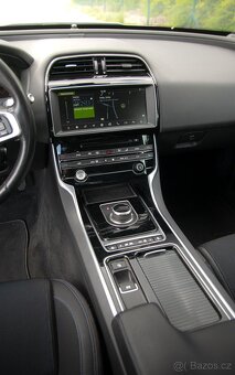 Jaguar XE, 25T R-Sport 2,0/184kW ČR - 12