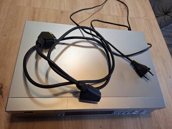 VHS videopřehrávač JVC HR-J681 - 12