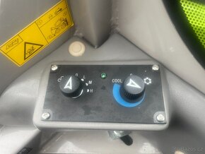 Smykový nakladač Zoomlion ZS090V - 12