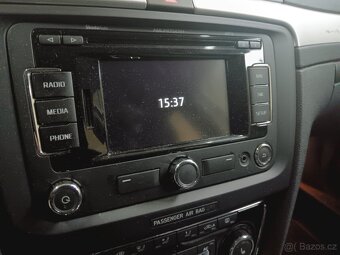 Superb 2 II combi TDI 103kw DSG alu 16 navi 2.majitel - 12