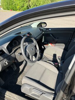 Volkswagen Golf V - 12