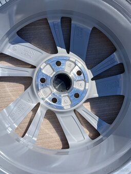 Nová orig alu kola Škoda Octavia IV Bridgestone 205/55/17 - 12