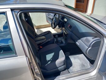 Škoda Octavia tour 1.9tdi 74kw - 12