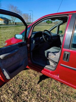 Peugeot 806 2,1TD - 12