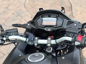 Honda VFR 800 X Crossrunner 2015, najeto 16900km - 12