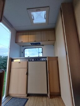 Karavan Bürstner + velký předstan + nová STK + 100 km/h - 12
