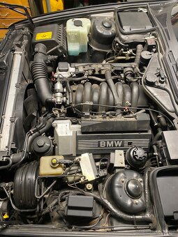 Bmw e34 530i V8 - 12