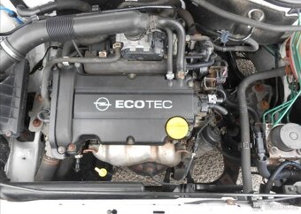 Opel Combo 1,4 66 kW Serviska benzín - 12