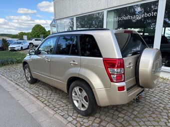Suzuki Grand Vitara 2.0i Comfort benzín 103kw - 12