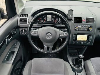 Volkswagen Touran 2.0TDI MANUÁL KAMERA VÝHŘEV TAŽNÉ HIGHLINE - 12