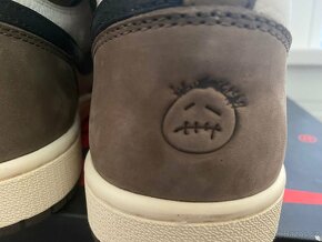 Nike Air Jordan 1 - 12
