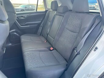 Toyota RAV4 XLE 2.5L – 2020, automat - 12