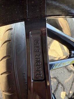 VW Pretoria black 235/35 R19 8Jx19 ET 50 - 12