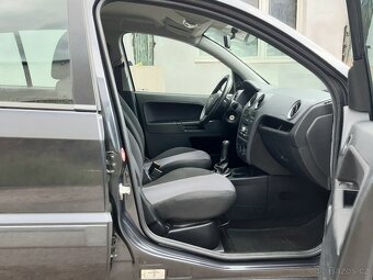 Ford Fusion 1.4i 59kW klima serviska 1.Majitel 34000km - 12
