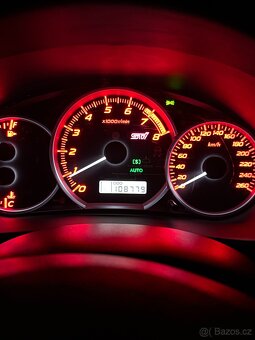 Subaru WRX STI 2011 2,5l - 12
