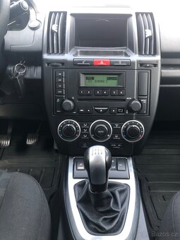 Land Rover Freelander 2.2 td 118kw 4x4 - 12