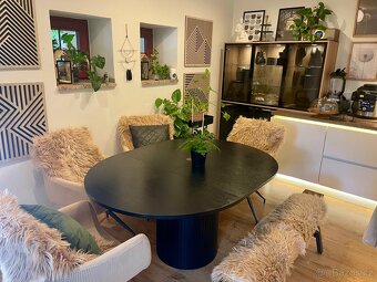 Kulatý rozkládací jídelní stůl Malaga, dekor dub, 115–155 cm - 12