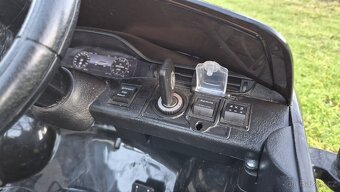 Dětské elektrické vozítko Land Rover 4x4 - 12