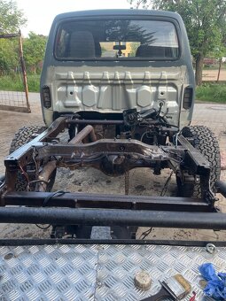 Ford Ranger 2.5 - 12