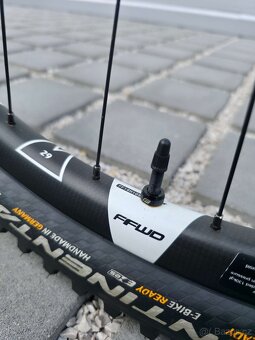 Horské kolo BMC Fourstroke 01 ONE 2019 Carbon 29″ - 12