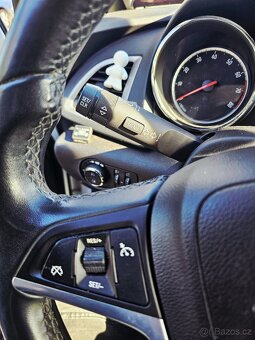 OPEL ASTRA J 2012 COMBI 1.6 + PLYN TAŽNÉ - 12