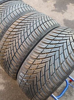 Použité celoroční pneu 215/45/16 TOYO - 12